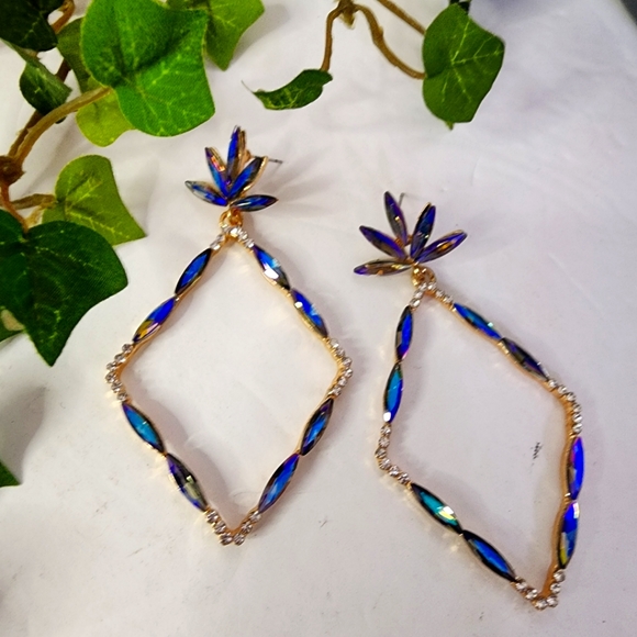 Gold Purple Iridescent Diamond Shape Statement Earrings - Picture 1 of 5